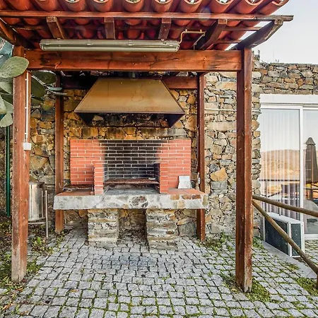 Amazing Apartment In Freixo De Espada C Freixo de Espada à Cinta