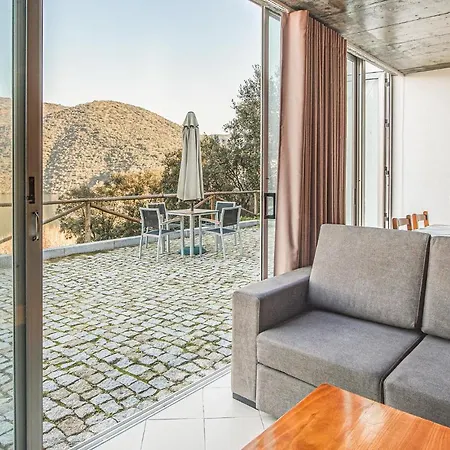 Apartamento Amazing Apartment In Freixo De Espada C *